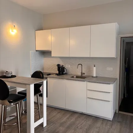 Luxe Apartment *
